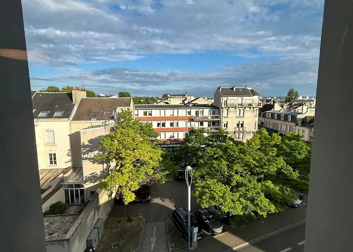 Neuf Au Coeur De - 402 * Reims